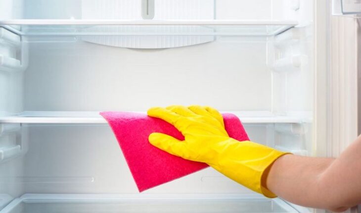 Cleaning Your Fridge? Quick and Easy With These Handy Tips